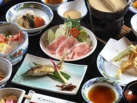 猿ヶ京温泉　湯元　長生館