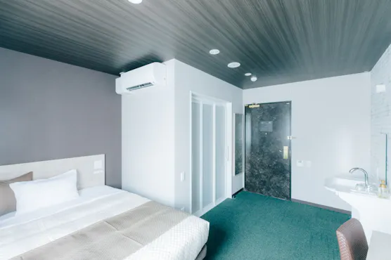 เป็นห้องปลอดบุหรี่แบบไม่มีสิ่งกีดขวาง