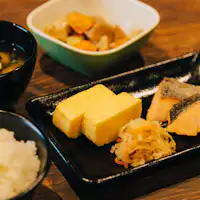 ตัวอย่างบุฟเฟ่ต์อาหารเช้า (อาหารญี่ปุ่น)