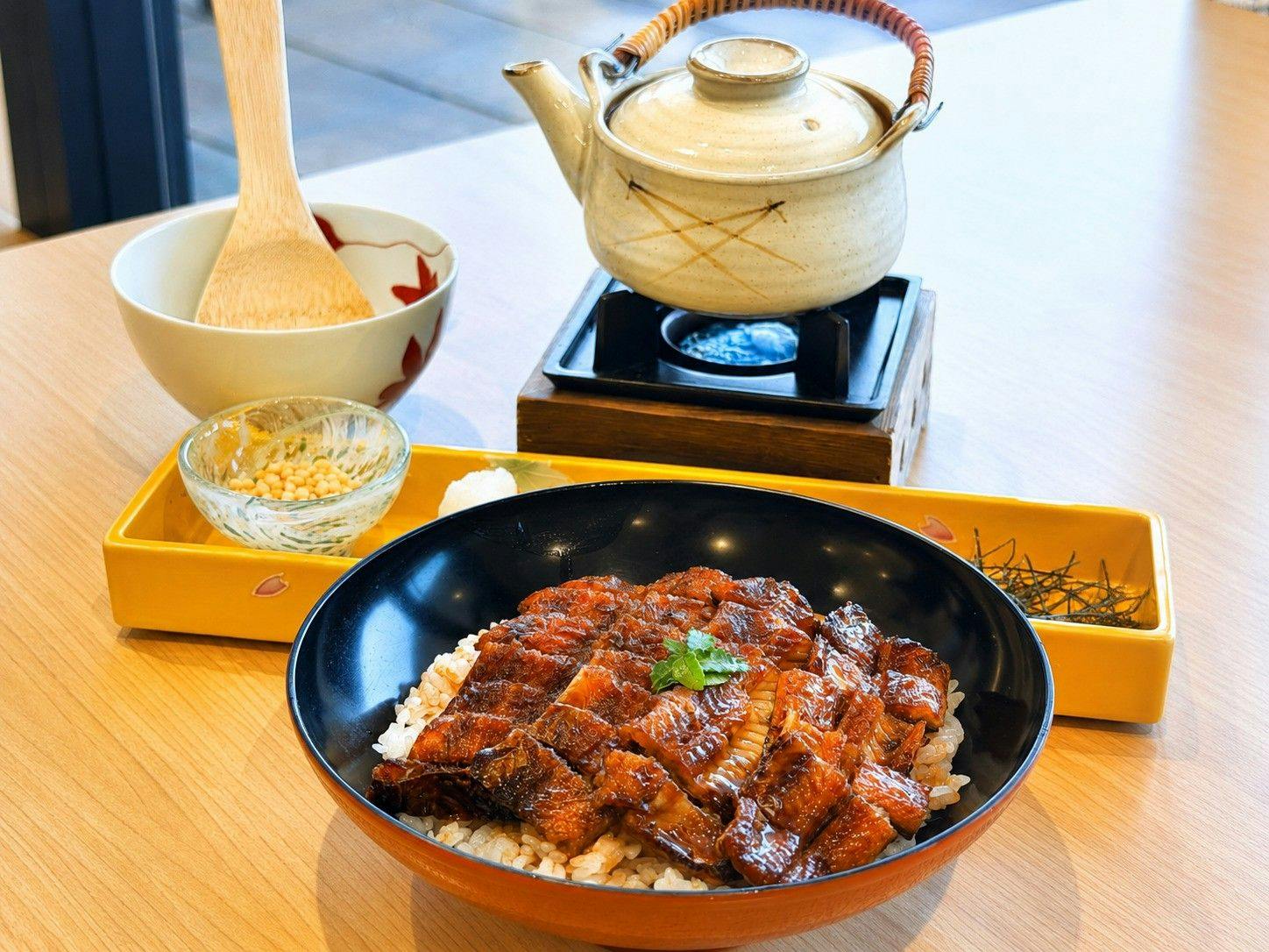【Contoh hidangan musim gugur】Hitsumabushi dengan anago panggang.