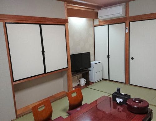 海側和室１０畳広縁のお部屋２０１号室