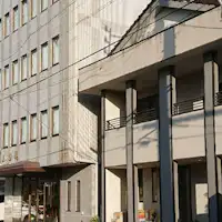 ทาคาโนะยะ ภายนอกในช่วงกลางวัน