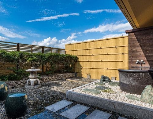 露天風呂付客室「峰山」