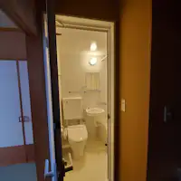 ห้องสไตล์ญี่ปุ่น 8 เสื่อทาทามิ พร้อมห้องน้ำในตัว