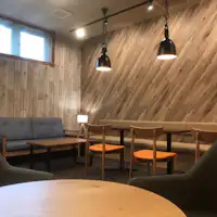 เชิญดื่มเบียร์สักแก้วหลังอาบน้ำที่เลานจ์!