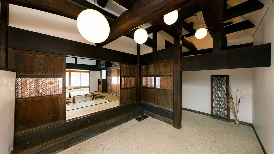 Suigo Kyuka Isoyama Residence