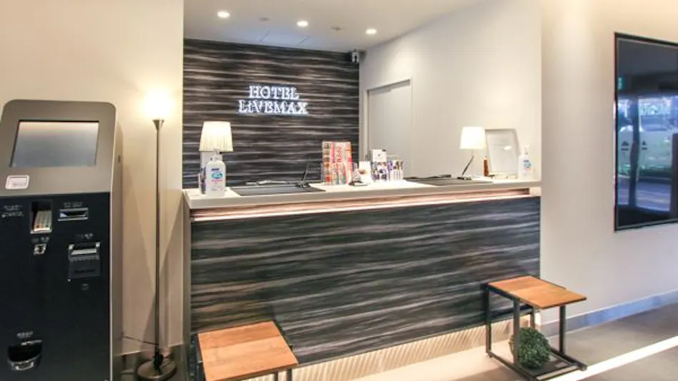 Hotel Livemax Osaka Kadoma