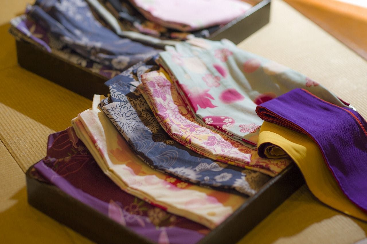 Open-air bath rooms only, Yukata.