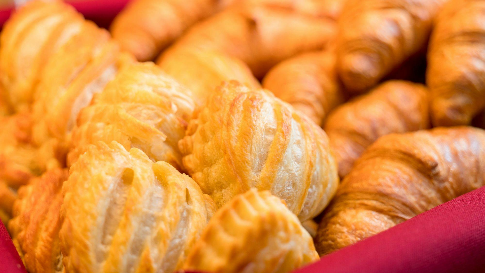 Roti baru dipanggang