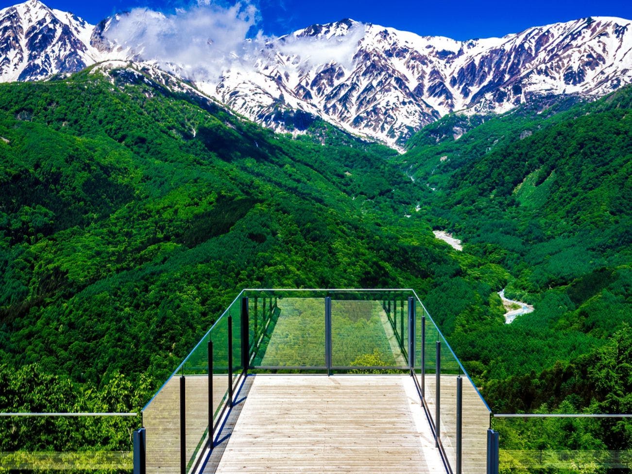 Scenic View Terrace “HAKUBA MOUNTAIN HARBOR”