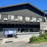 Walking distance to Hakuba Iwatake!
Welcome to Nyuzanto!