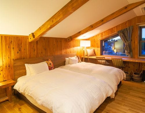 【ヒラリー卿の部屋】