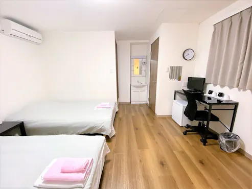 ห้องพักเตียงคู่ปลอดบุหรี่
(แบบแยกส่วน)