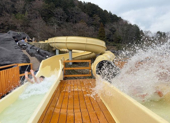 新感覚ウォータースライダー登場