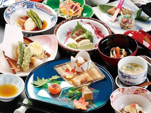 ภาพงานเลี้ยงอิวายะ คิโซจิ ไคเซกิ