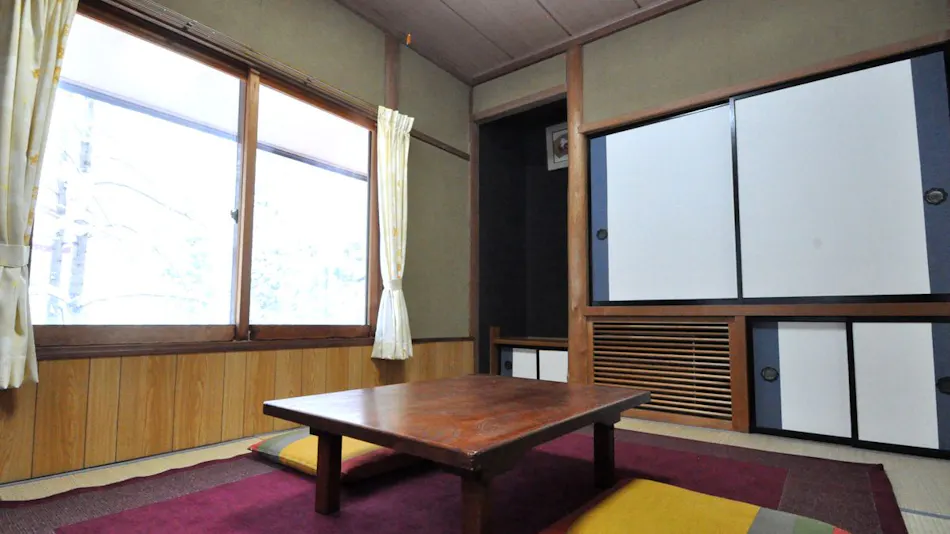 Hakuba Goryu and Omi Pension Risu no Koya