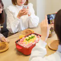 การพบปะของผู้หญิง