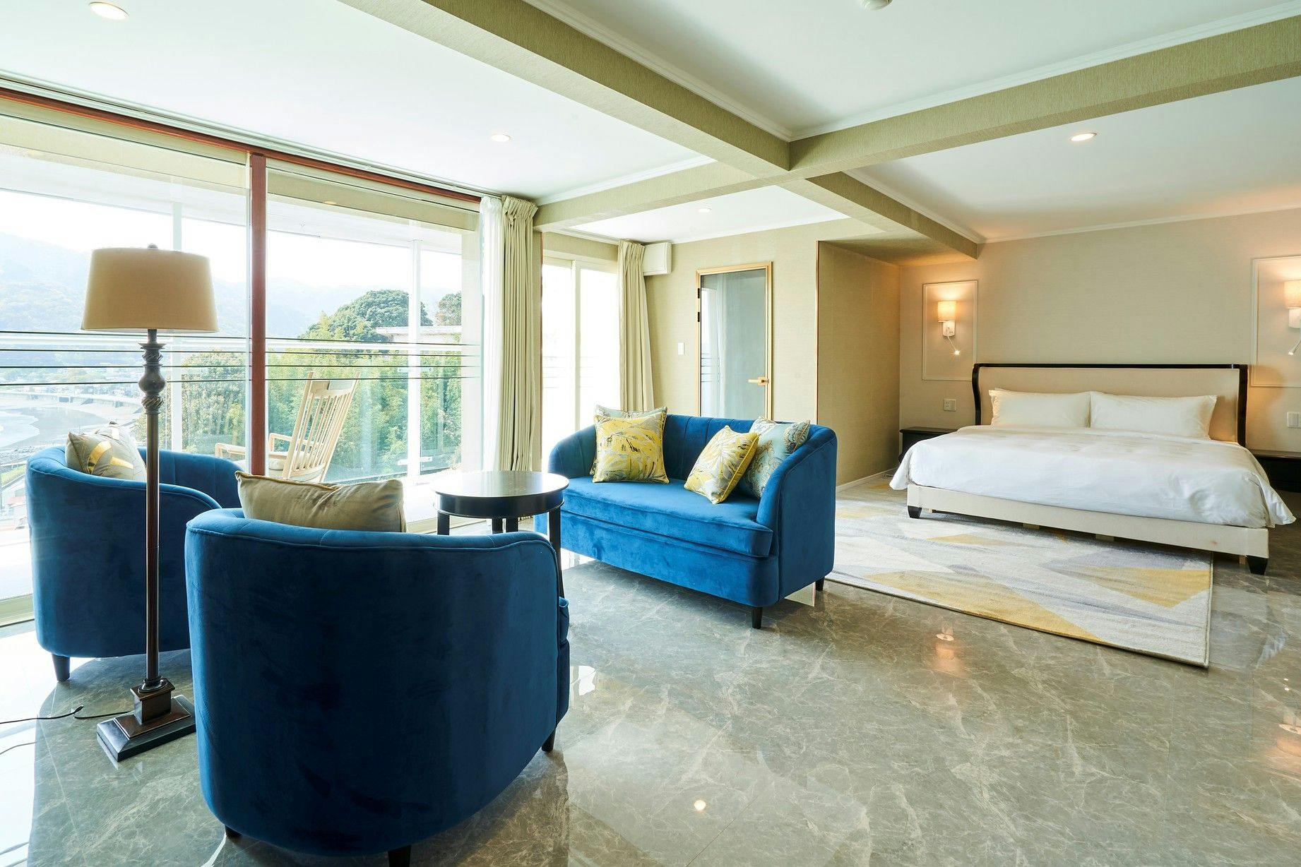 HOTEL HIMALAYA SEA