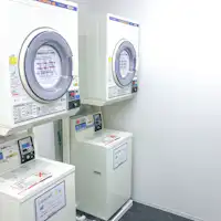 投幣式自助洗衣店