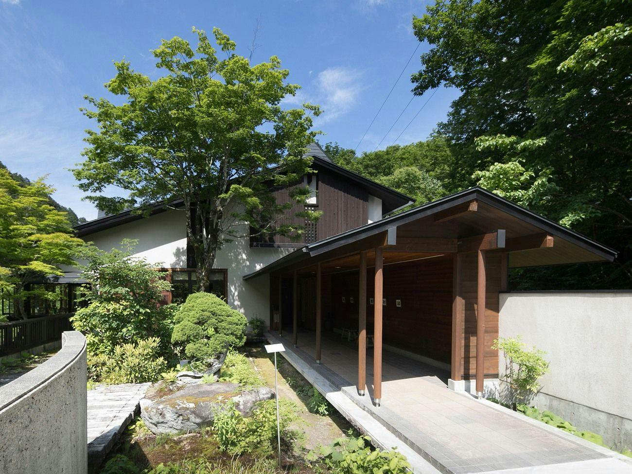 Hidden Hot Spring Kuzu Onsen Onjuku Kajika