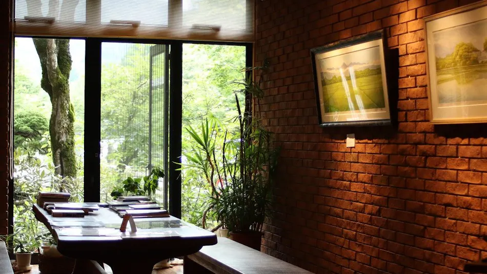 Hidden Hot Spring Kuzu Onsen Onjuku Kajika