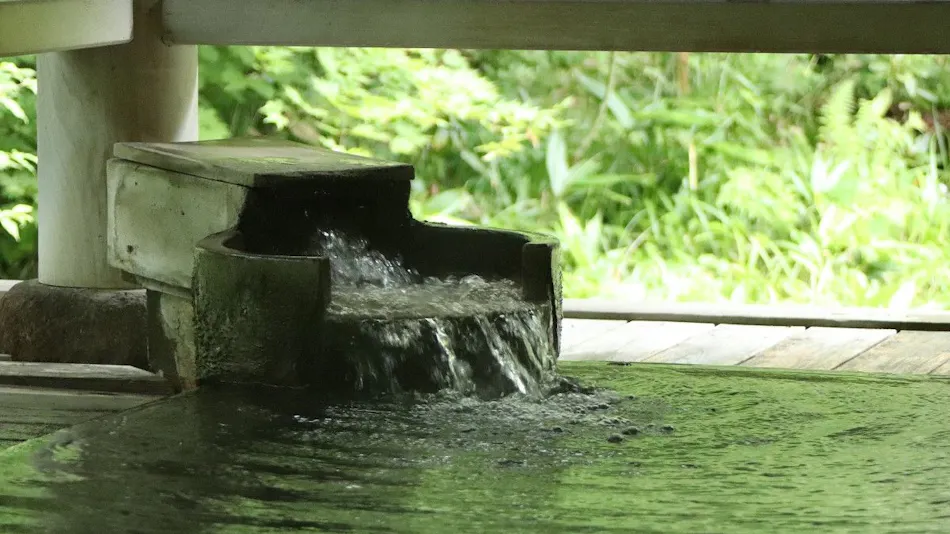 Hidden Hot Spring Kuzu Onsen Onjuku Kajika