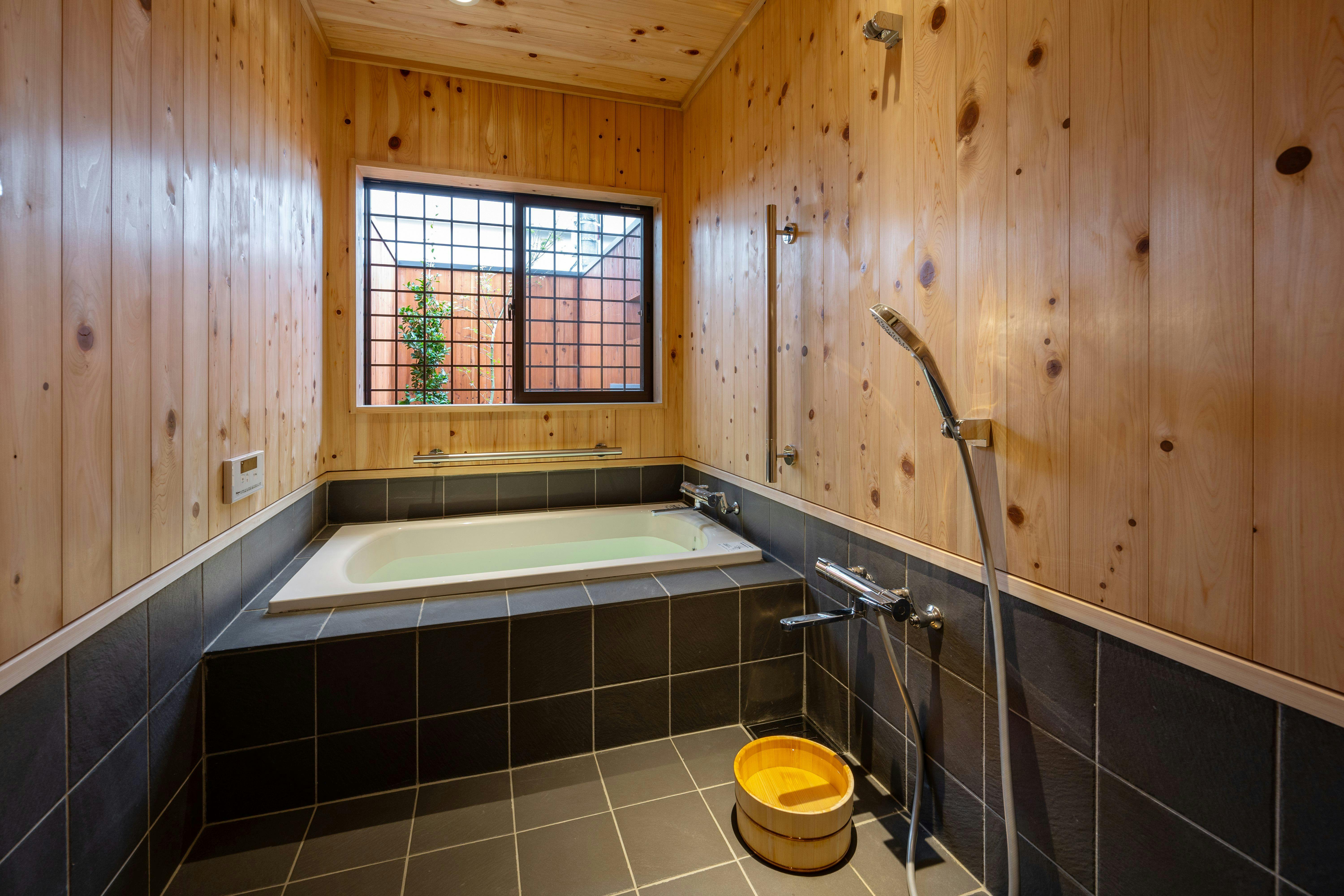 มารุ【อาคารเสริม】อ่างอาบน้ำกึ่งกลางแจ้ง