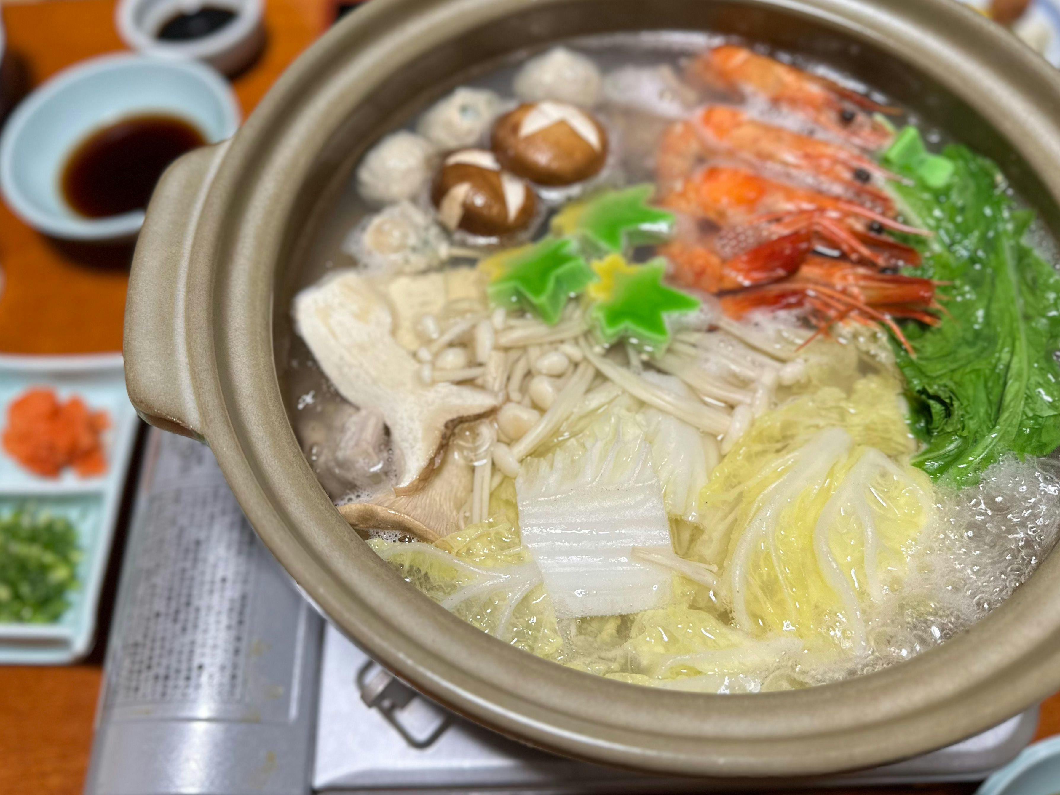 Warm your heart and body♪ Enjoy Onsen hot pot this autumn and winter!