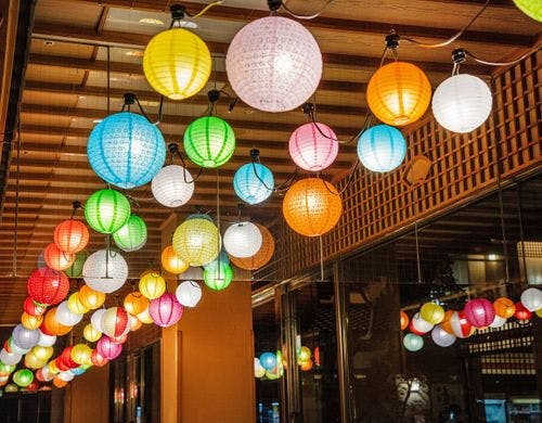 【館内・夜】フォトスポット盛りだくさん