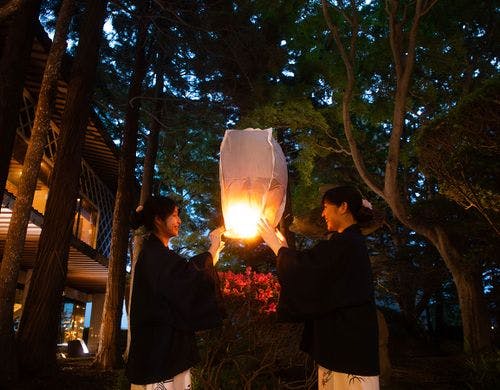 【夜の日本庭園】