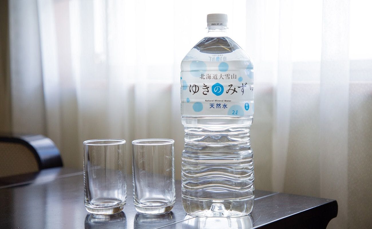 ห้องพักมีน้ำดื่มฟรี