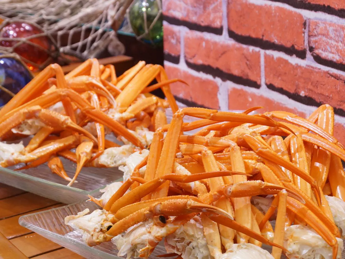 【บุฟเฟต์อาหารเย็น】ปู