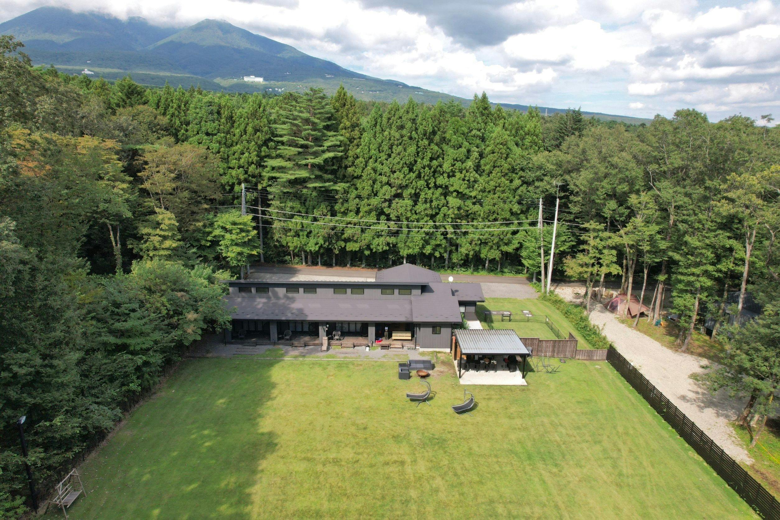 VILLA Leaf: A Pet-Friendly Accommodation