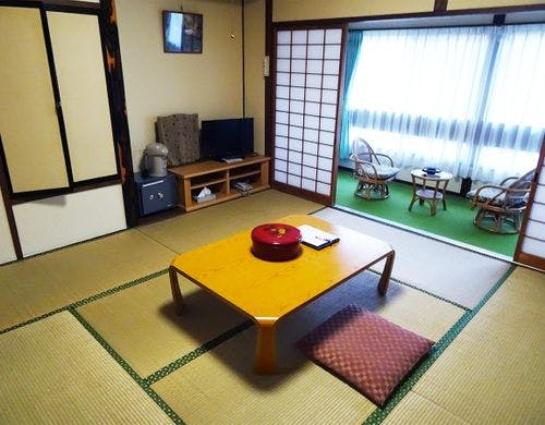 *西館和室8畳一例