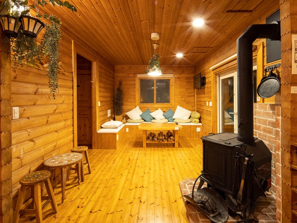 ALL SEASON RESORT NO.3 Warmth of Wood