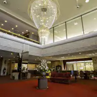 ■ 로비에는 앤티크와 벽난로가 있습니다.