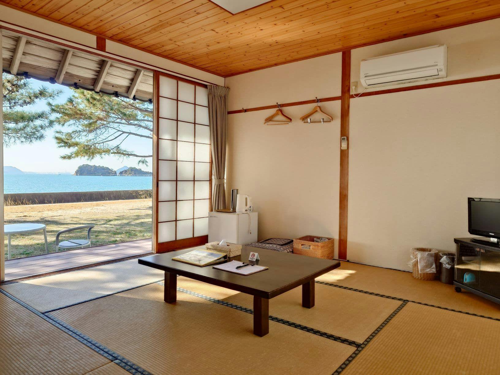 Naoshima Seaside Stay Tsutsuji-so