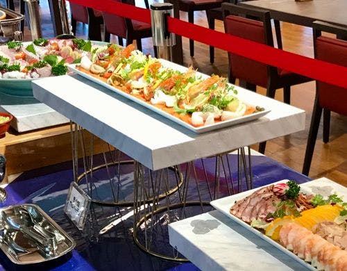 サーモンカルパッチョ