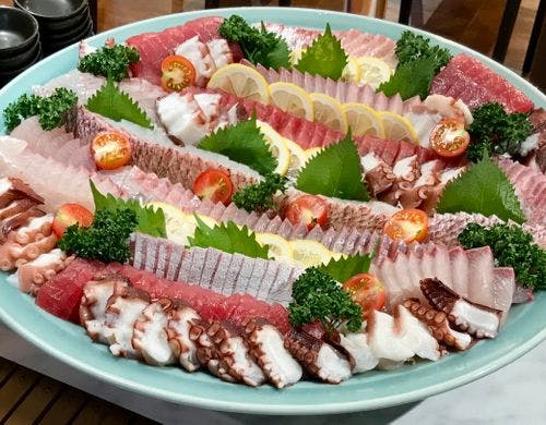 和洋ビュッフェ料理・お造り盛り合わせ