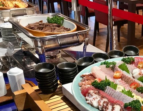 和洋ビュッフェ料理・お造り、ステーキ他