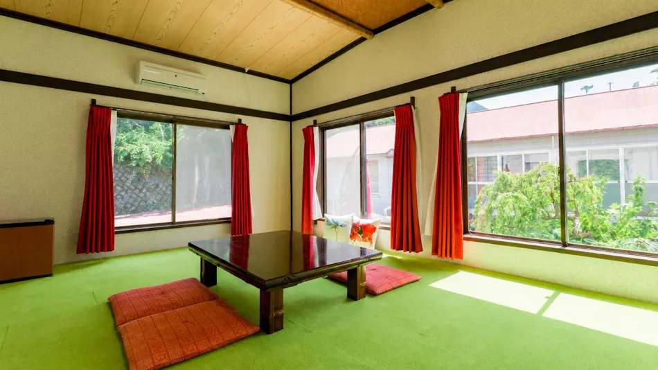 Yuraku Izu Oshima