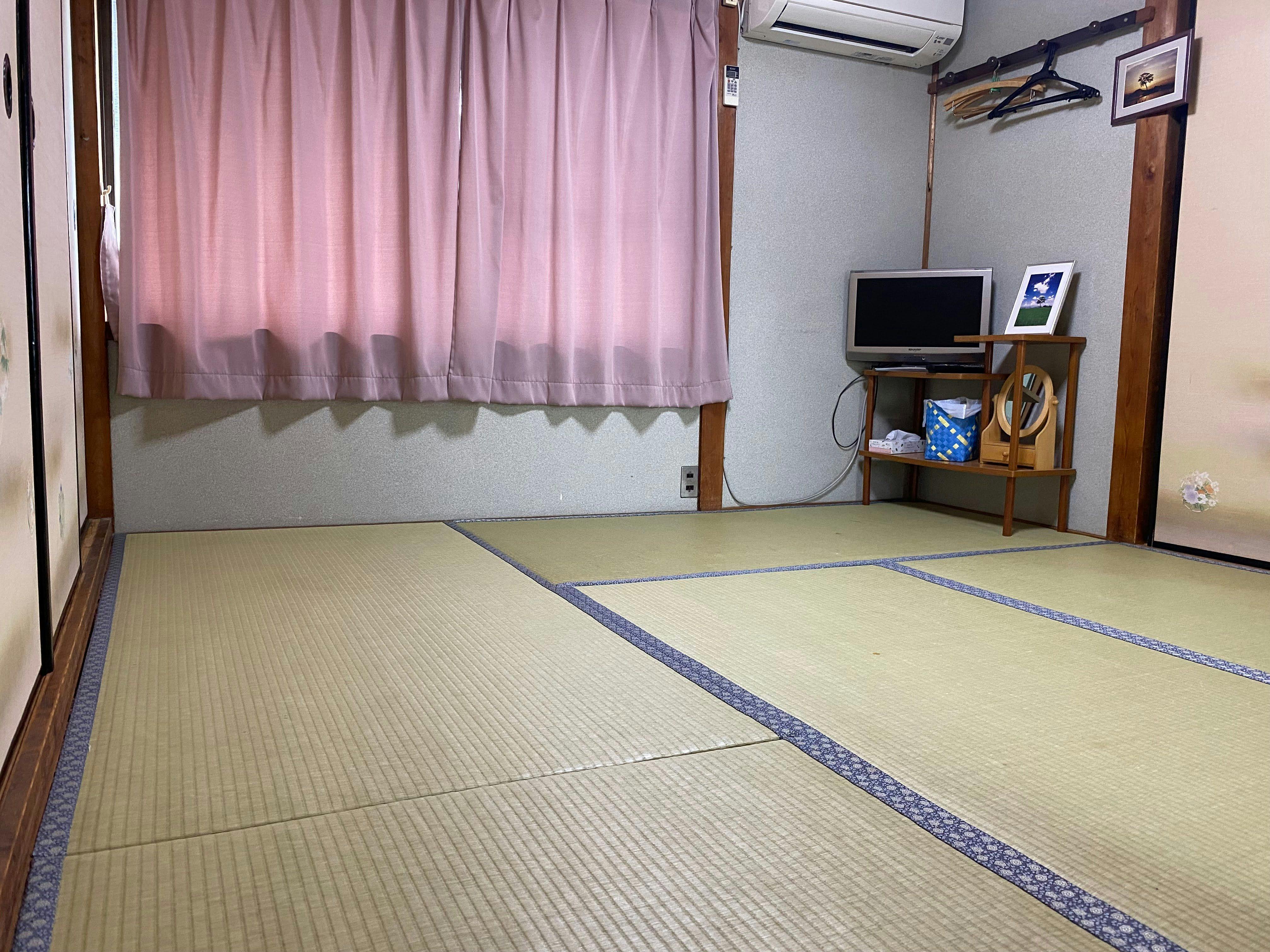 ห้องสไตล์ญี่ปุ่น 4.5 เสื่อทาทามิ