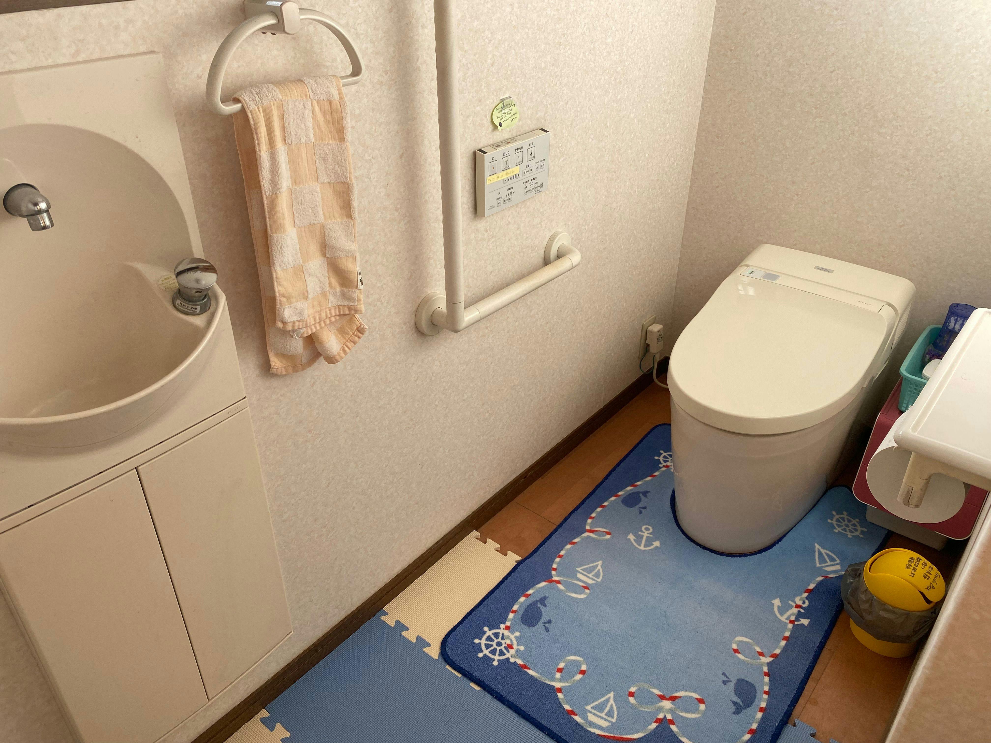 ห้องน้ำชั้น 1