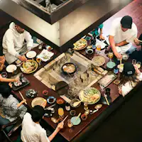 มื้ออาหารรอบเตาอิโรริ