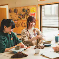 Create memories with your own hands on your journey.