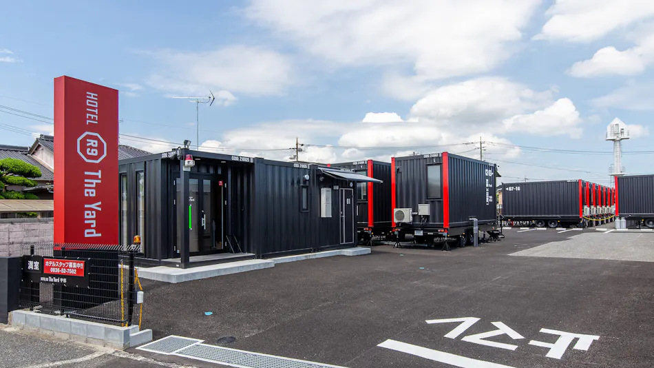 HOTEL R9 The Yard Ube