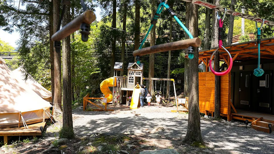 Riverside Glamping Nuts