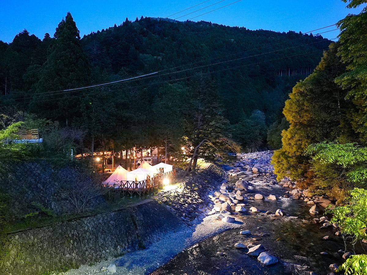 Riverside Glamping Nuts
