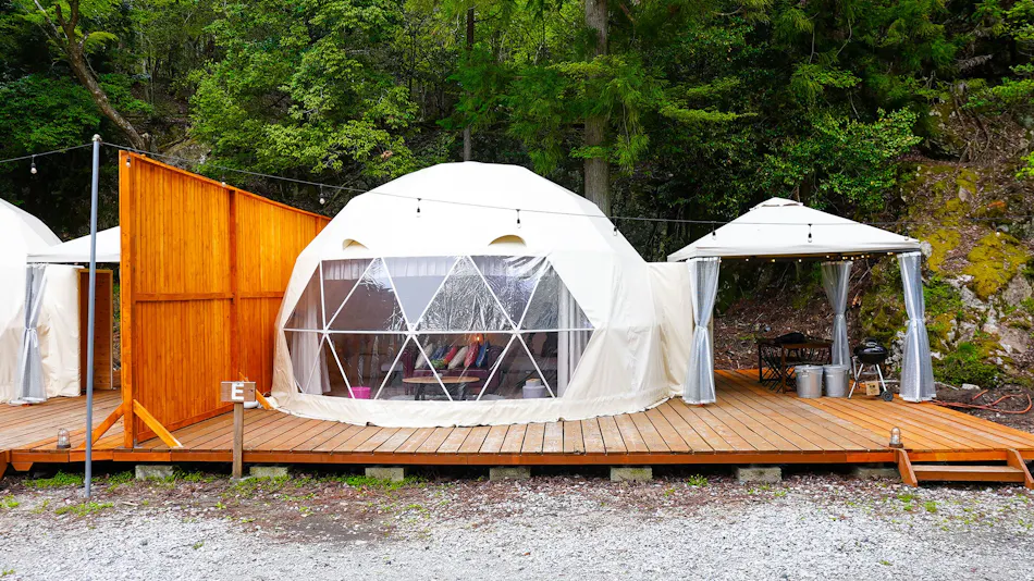 Riverside Glamping Nuts