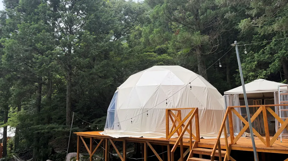 Riverside Glamping Nuts